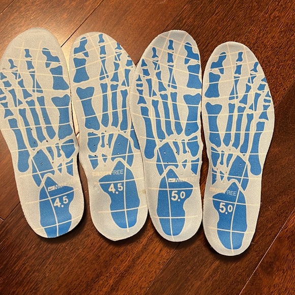 Nike Free Ladies Running Shoes - Picture 6 of 6